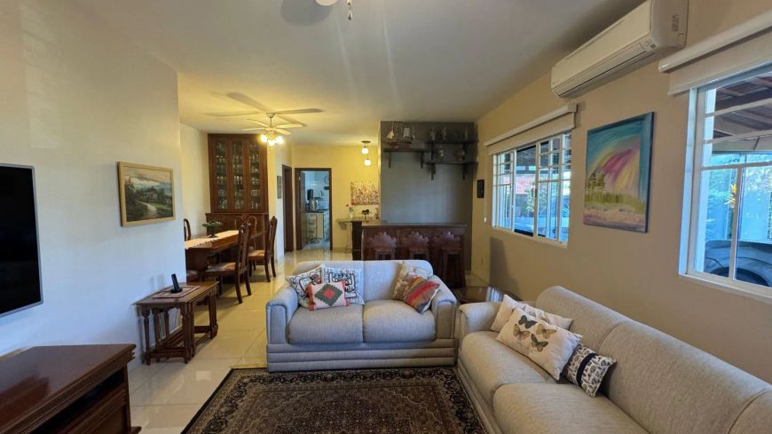 BELISSIMA CASA À VENDA EM CONDOMÍNIO - CAMPINAS-SP