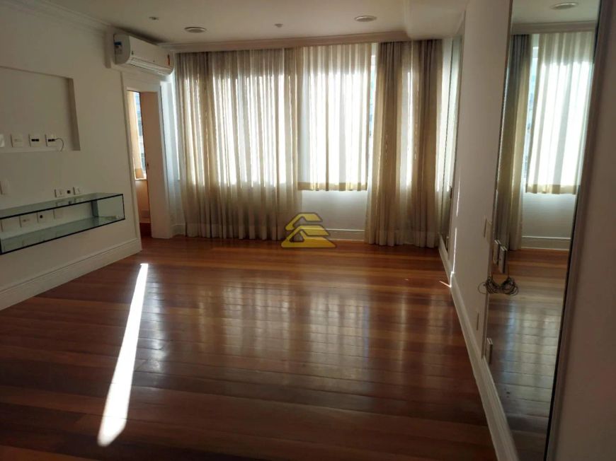Copacabana | Cobertura 4 quartos, sendo 2 suites