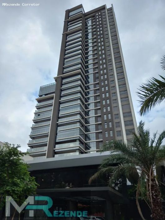Apartamento à venda no Cambuí em Campinas. Alto padrão!