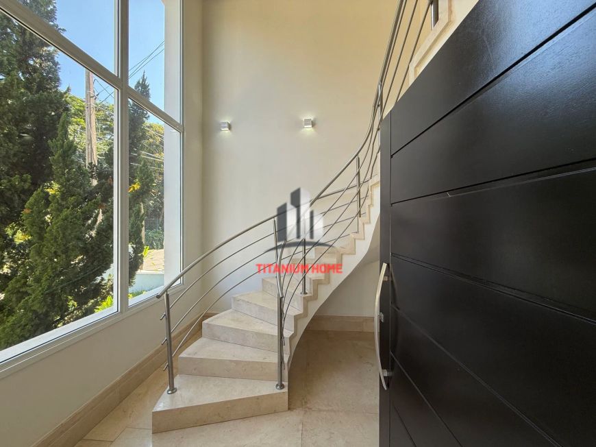 Casa Assobradada 3 suites no Swiss Park