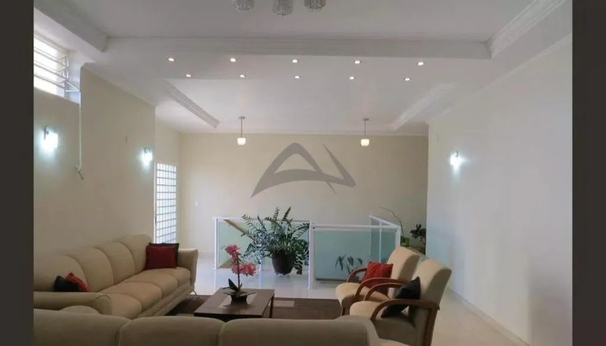 Casa à venda em Campinas, Jardim Chapadão, com 3 suítes, com 205 m²