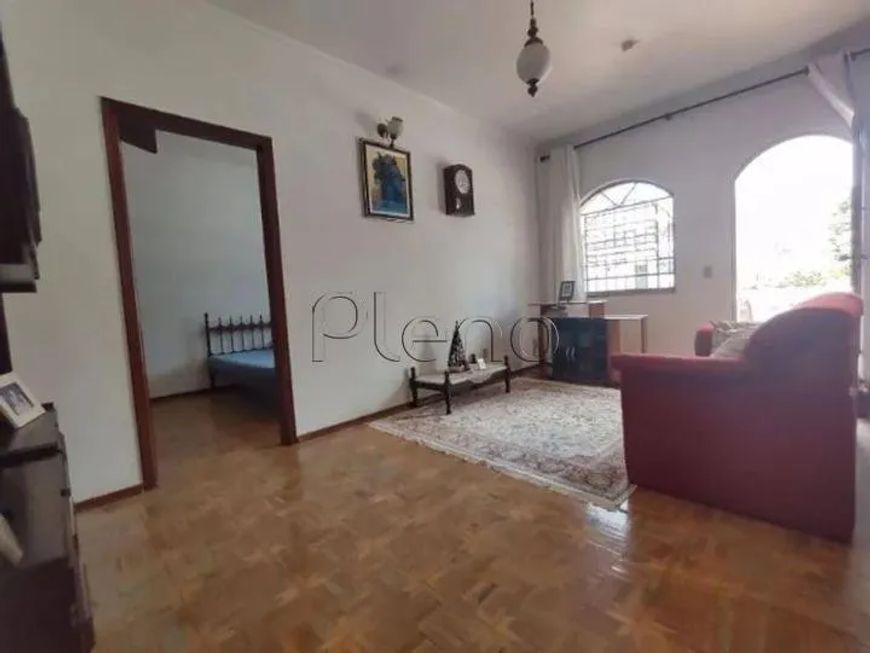 Casa à venda com 3 quartos no Jardim Proença em Campinas.
