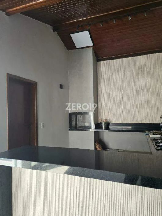 Casa em condomínio á venda de 325m², com 3 dormitórios e 3 suítes no Parque da Hípica em Campinas/SP