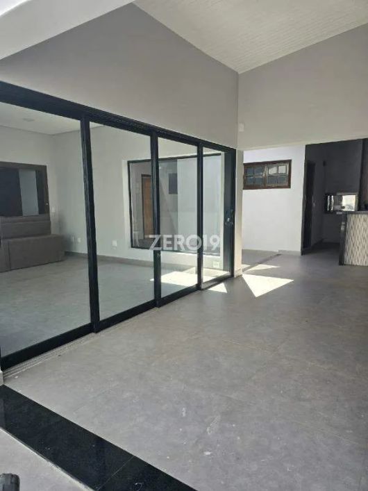 Casa em condomínio á venda de 325m², com 3 dormitórios e 3 suítes no Parque da Hípica em Campinas/SP