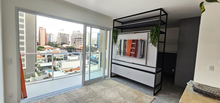 apartamento tipo studio para venda no Cambuí em Campinas, semi mobiliado, garagem, varanda