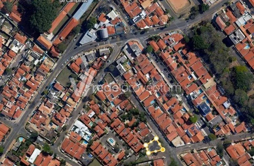 Terreno à venda de esquina, no Jardim Alto da Barra, próximo a Escola Americana