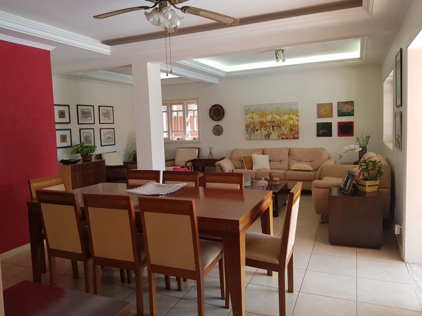 Charmosa e aconchegante residência no Residencial Barão do Café, 4 dormitórios, confira!