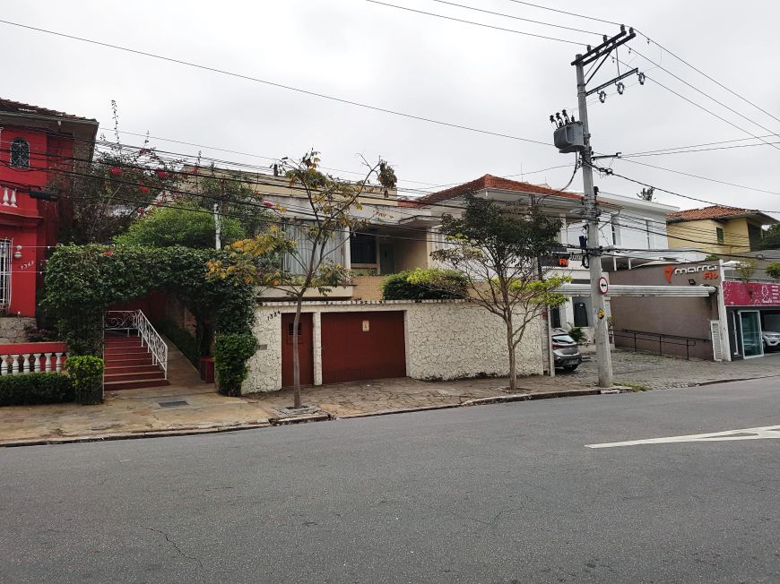 Casa a Venda em frente ao Parque da Aclimação