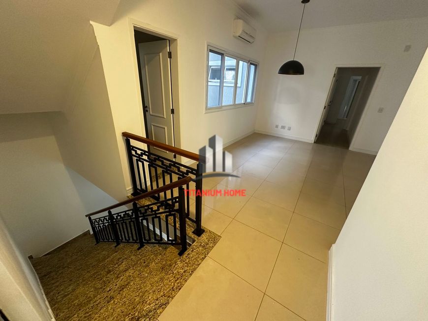 Casa de 3 suites terrea 206 mts no Swiss Park