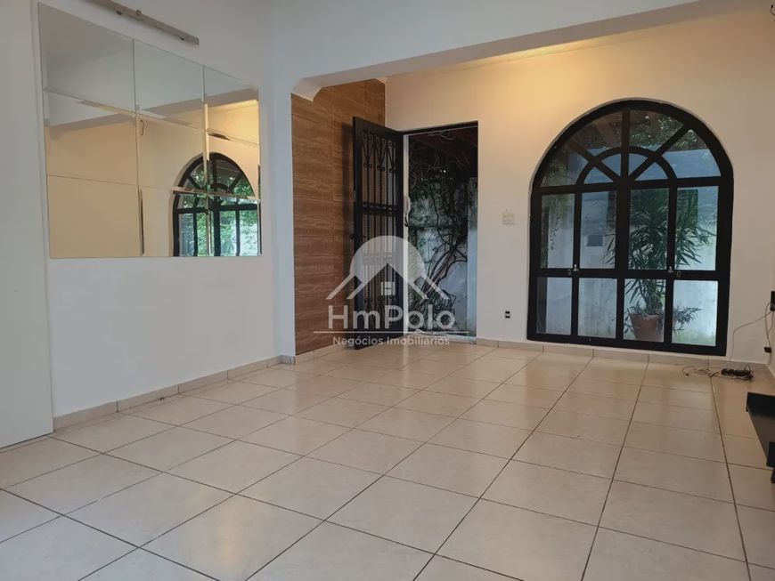 CASA COM 2 DORMITÓRIOS, 2 SALAS, 2 VAGAS EM CAMPINAS/SP