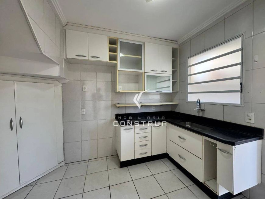 CASA À VENDA NO PARQUE BEATRIZ, CAMPINAS-SP