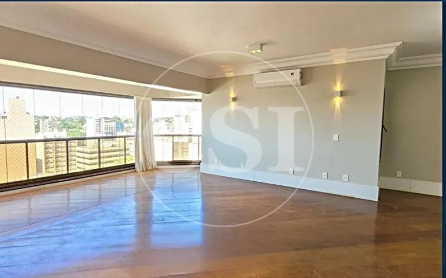Cobertura duplex no Cambuí: 4 suítes, piscina, área gourmet e 440 m² por R$ 4.000.000.