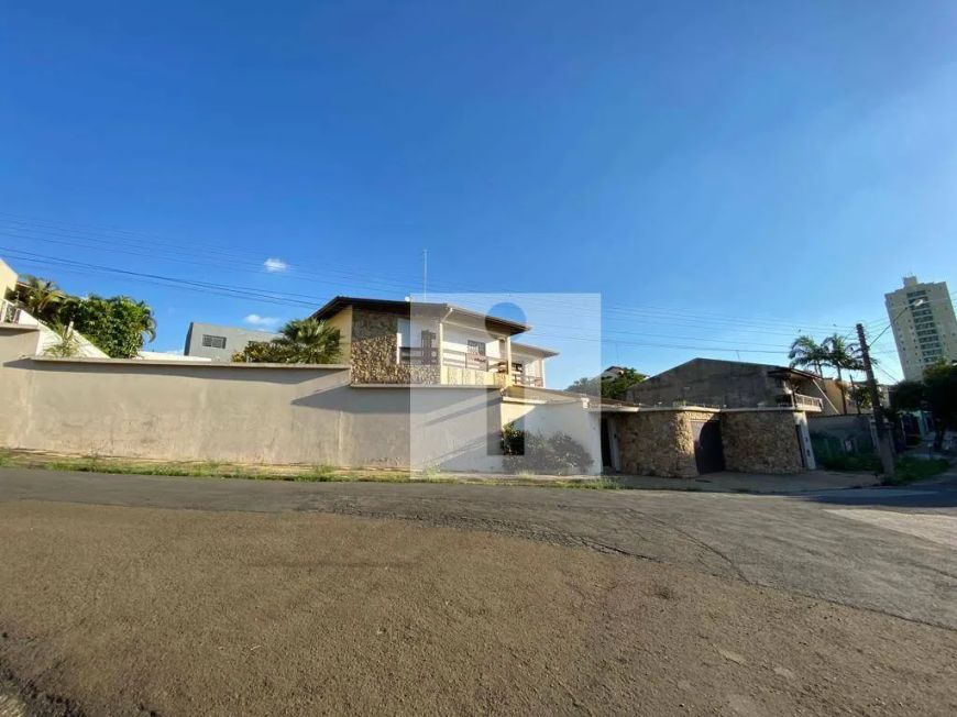 Casa a venda 4 quartos Jardim Chapadão Campinas SP