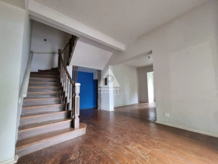 Casa à venda, 6 quartos, 1 suíte, 2 vagas, Urca - RIO DE JANEIRO/RJ