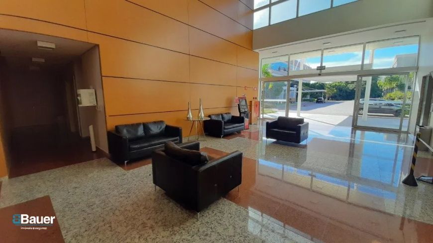 Sala comercial para vendar no Swiss Park, sala ampla, 1 banheiro, 1 vaga