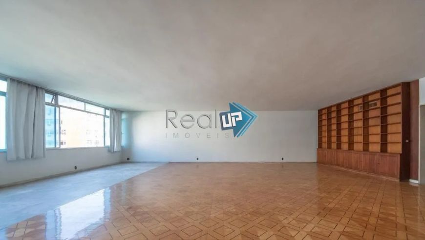Ótimo 4 quartos no Flamengo