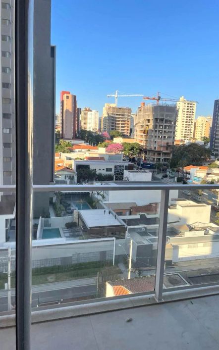 Apartamento Studio Altíssimo Padrão à venda no bairro Cambuí em Campinas.