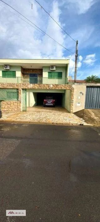 Casa com 2 dormitórios à venda, 250 m² por R$ 770.000,00 - Parque Jambeiro - Campinas/SP