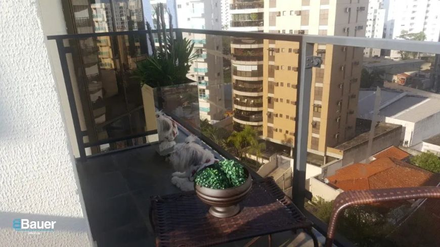 Apartamento a venda no Cambuí, 3 quartos, 1 suíte com closet, 2 vagas.