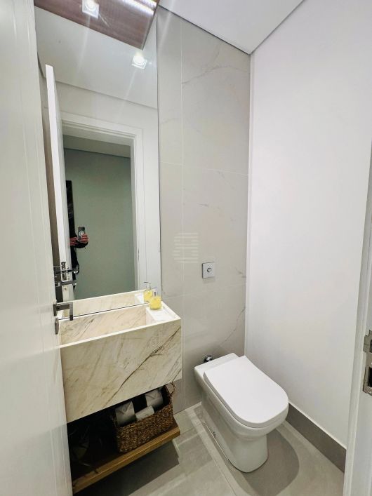 Luxuosa Residência nova à venda no Alphaville Dom Pedro 3- 5 suítes