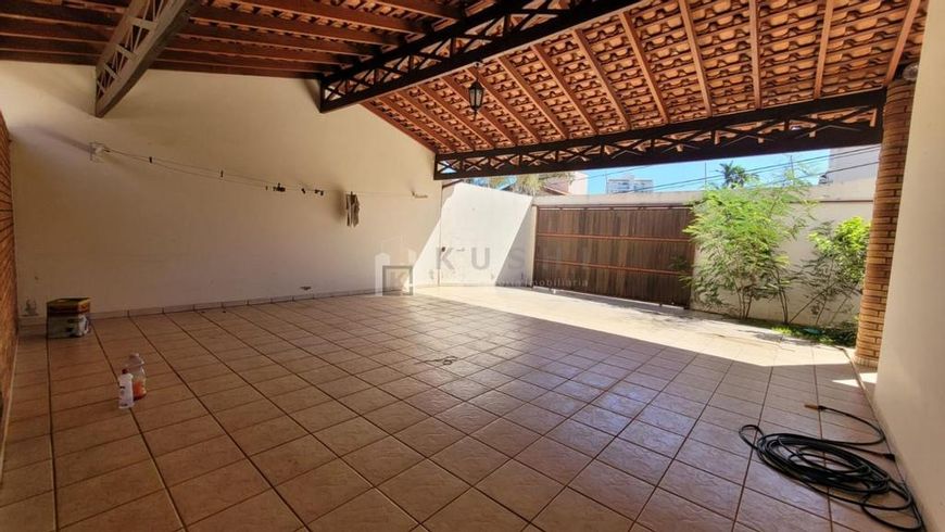 Sobrado à venda em Campinas, Parque Alto Taquaral, com 4 quartos, com 266.89 m²