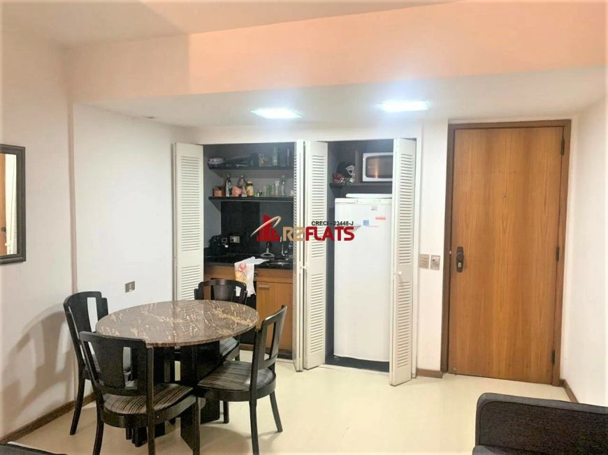 Flat com ótimo preço no bairro Pinheiros. Confira!
