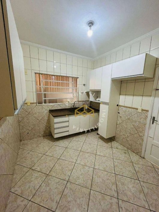 ÓTIMA CASA À VENDA EM CAMPINAS ESPAÇOSA E COM EDÍCULA! NÃO ACEITA FINANCIAMENTO.