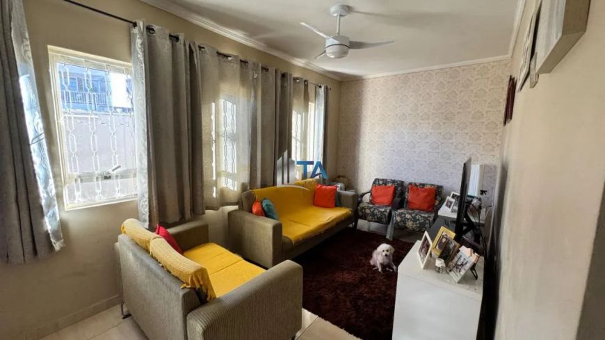 Casa Térrea à venda 256m² em Campinas no Jardim Santana, com 4 quartos 1 suíte, por R$ 850.000 REF: