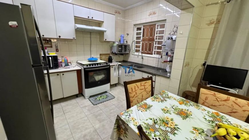 Casa Térrea à venda 256m² em Campinas no Jardim Santana, com 4 quartos 1 suíte, por R$ 850.000 REF: