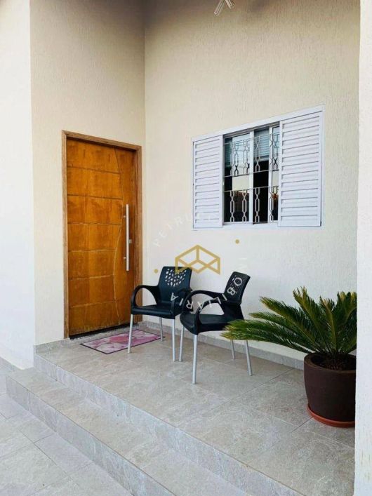 CASA À VENDA PADRE MANOEL DA NOBREGA