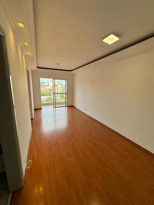 VENDO LINDO APTO, ACONCHEGANTE, BEM AREJADO COM OTIMA LOCALIZAÇÃO