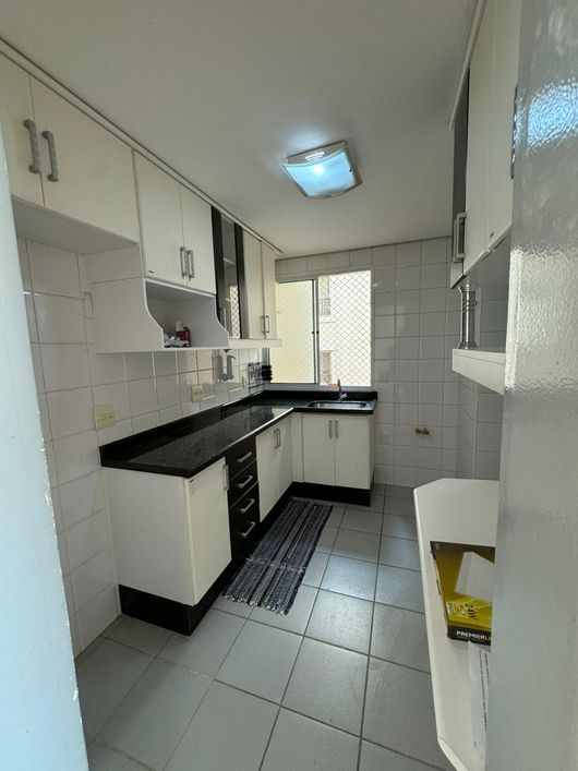 VENDO LINDO APTO, ACONCHEGANTE, BEM AREJADO COM OTIMA LOCALIZAÇÃO