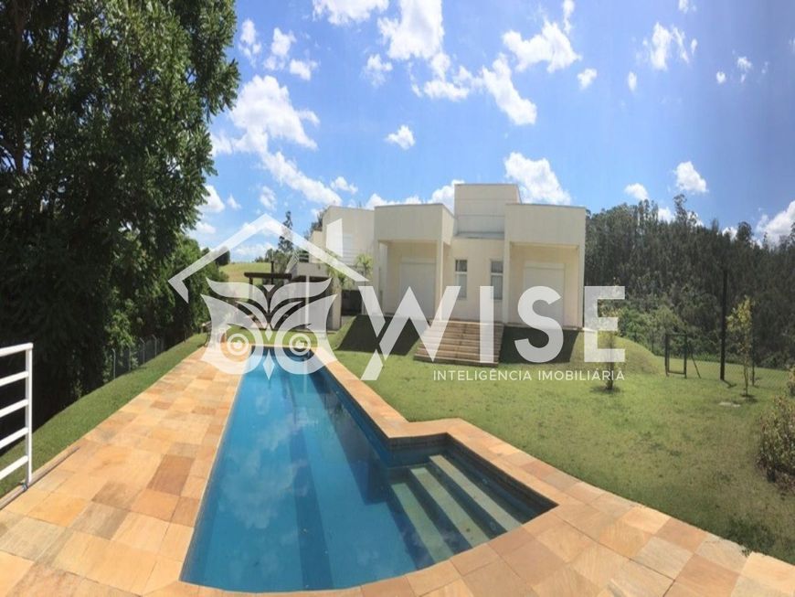 CASA CINEMATOGRAFICA / CONDOMINIO FECHADO EM SOUSAS SP.
