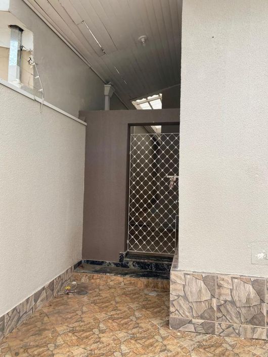 CASA TÉRREA COM EDÍCULA À VENDA NO JARDIM DO NERY EM CAMPINAS-SP.