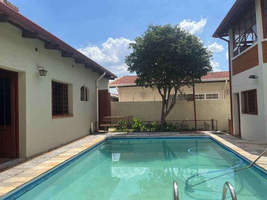 Sobrado para venda possui 420 metros quadrados com 3 quartos em Jardim Chapadão - Campinas - SP