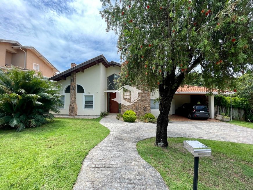Casa de condomínio térrea para aluguel e venda com 430 metros quadrados com 3 quartos