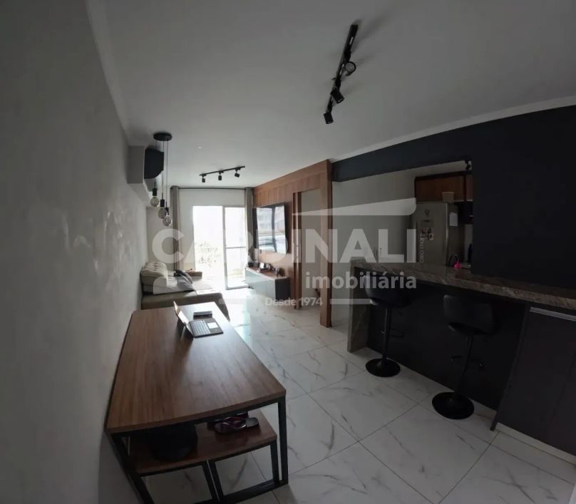 Apartamento à Venda no Condomínio Spazio Calabria com 3 dormitórios