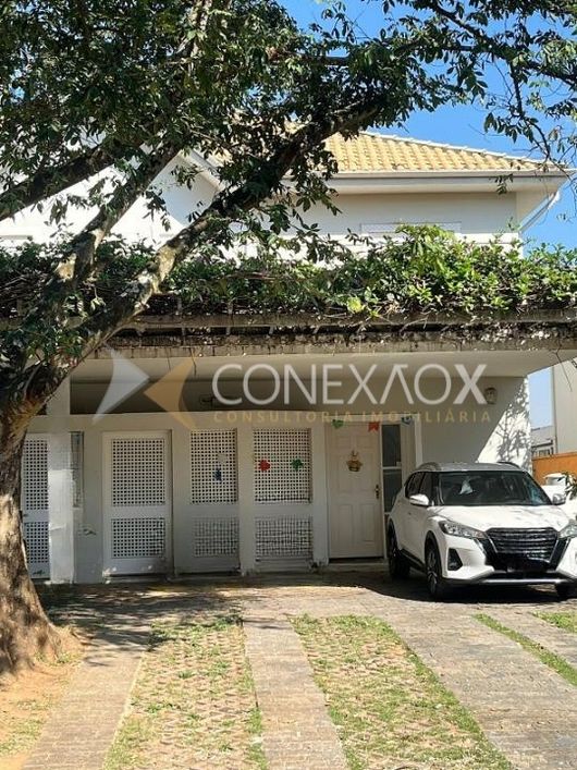 Sobrado à venda com 3 quartos e suíte no Alphaville Campinas