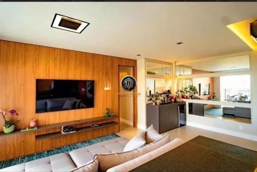 Apartamento mobiliado à venda com 91m², 2 suítes no Swiss Park em Campinas/SP. |