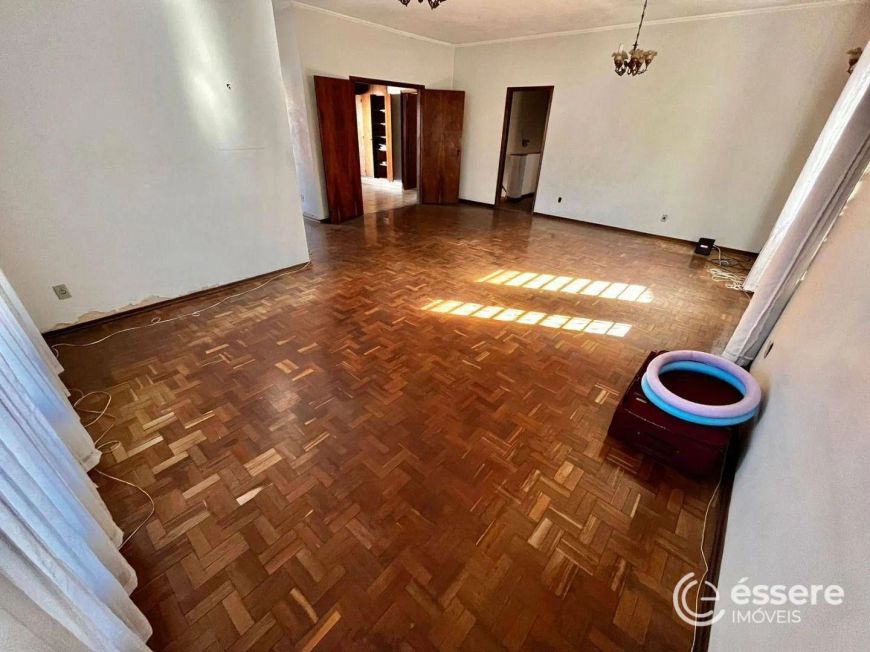 Casa com 3 dormitórios à venda, 248 m² por R$ 950.000,00 - Taquaral - Campinas/SP