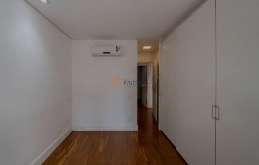 Apartamento à venda no Cambuí, Campinas-SP: 3 quartos, 1 suíte, 3 salas, 3 banheiros, 2 vagas de gar
