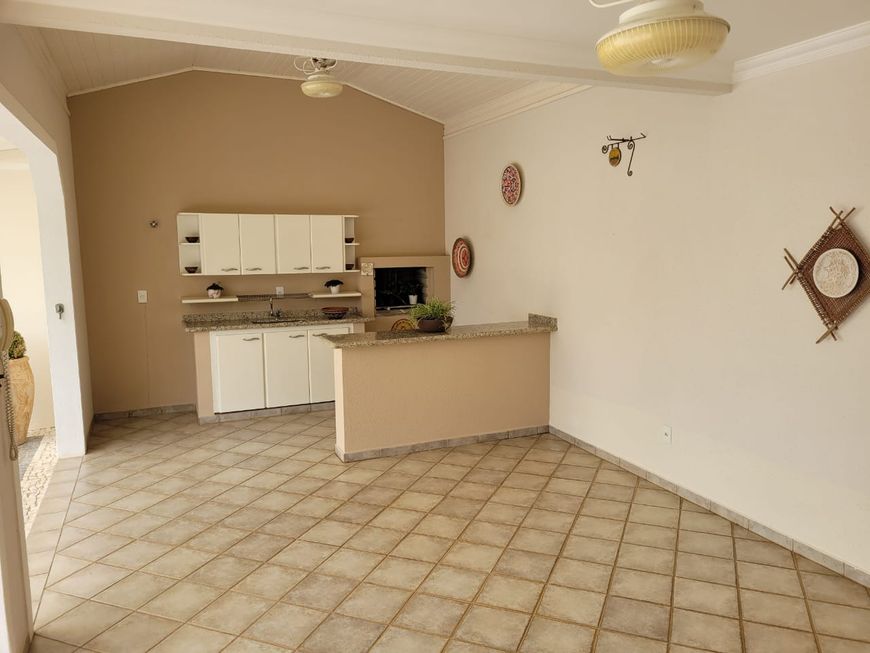 Casa à venda no Condomínio Alphaville Campinas em Campinas - SP.
