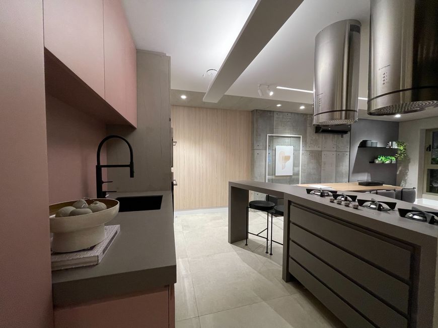 Apartamento para venda tem 89 metros quadrados com 3 quartos duas Suites no Cambuí