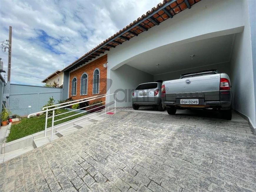 Casa à venda no Jardim Bela Vista, Campinas/SP. Excelente casa térrea com 4 dormitórios, 2 suítes, (