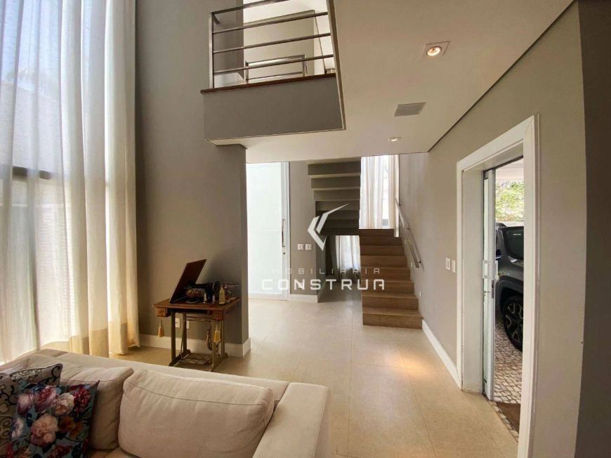 Casa à venda no condomínio Ville Sainte Helene - Campinas-SP
