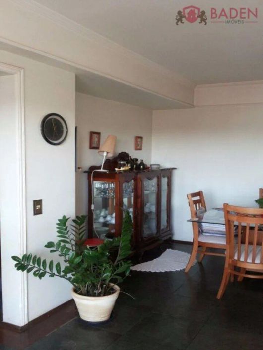 Apartamento à venda em Campinas, Vila Santana, com 2 quartos, com 70 m²