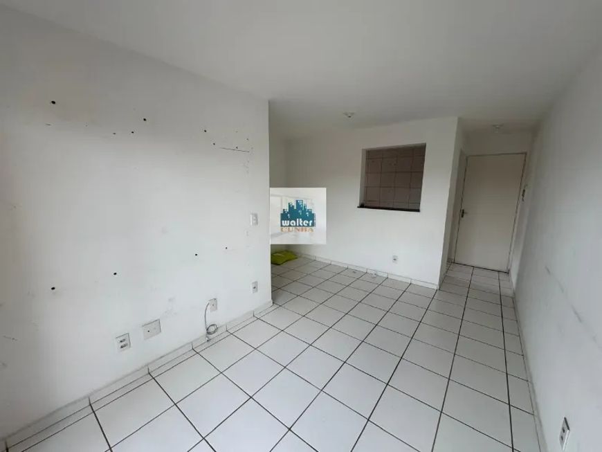 Vendo Apartamento Recanto do Sol I região do Ouro Verde 3 dormitórios varanda 220 mil Aceita Financi