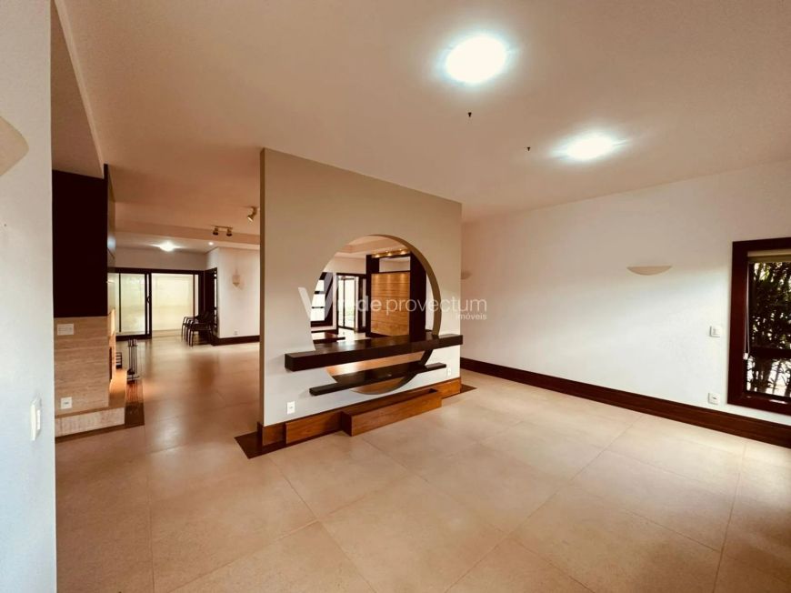 Casa à venda no condomínio Alphaville Dom Pedro