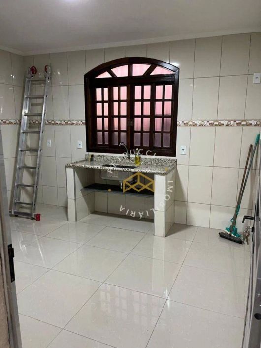 Casa com 3 dormitórios à venda, 117 m² por R$ 480.000,00 - Dic IV (Conjunto Habitacional Lech Walesa