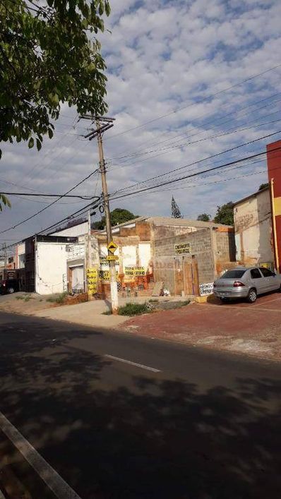Terreno na Avenida